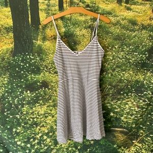 H&M black and white striped dress fit and flare M